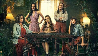 ელის ჰარტის დაკარგული ყვავილები / The Lost Flowers of Alice Hart